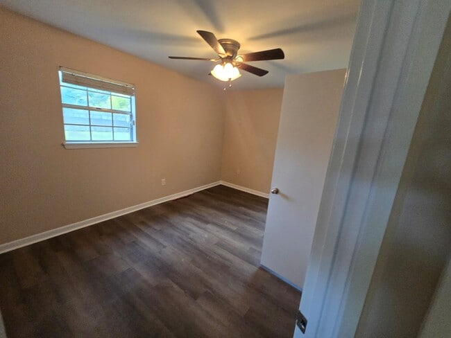 Building Photo - 34 Pembrook Cir