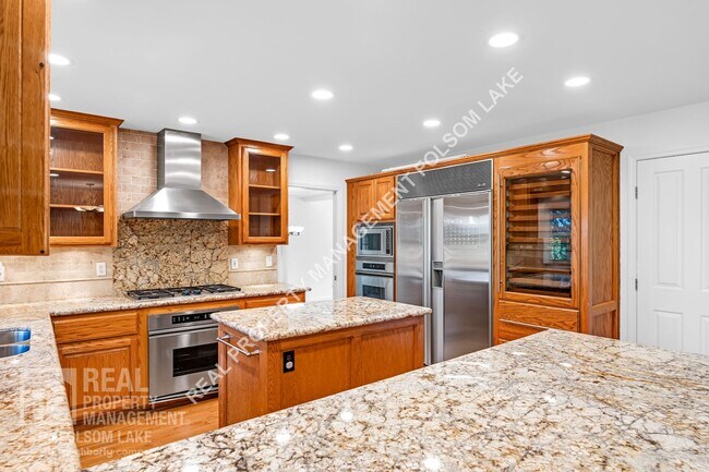 Building Photo - Beautiful 4bd 3ba home in Los Cerros Neigh...