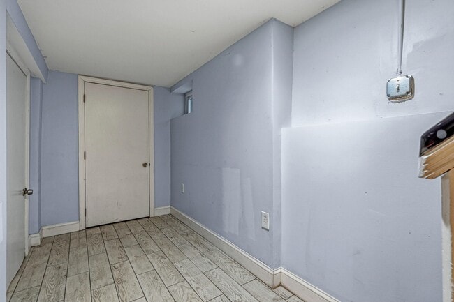 Building Photo - 37 W 34th St.