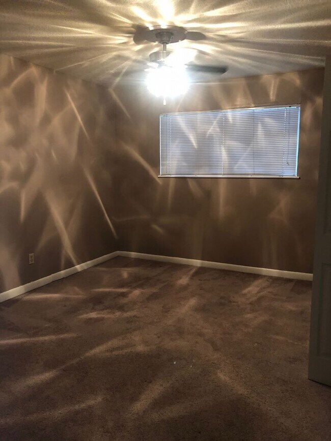 Building Photo - 1/1 in Port Neches PNGISD