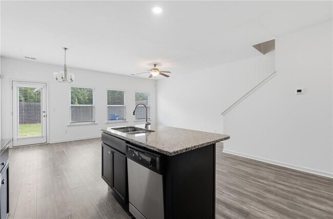 Building Photo - 7134 Gladstone Cir