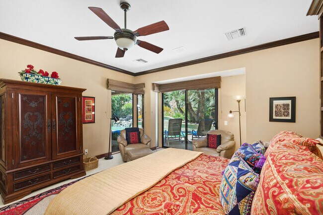 Building Photo - 76900 Avenida Fernando