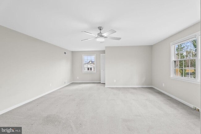 Building Photo - 6321 Higham Dr