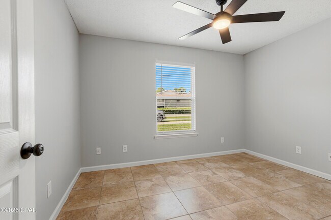 Building Photo - 8416 N Lagoon Dr