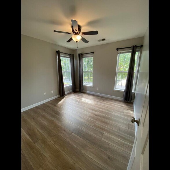 Building Photo - 9934 Gray Dove Ct