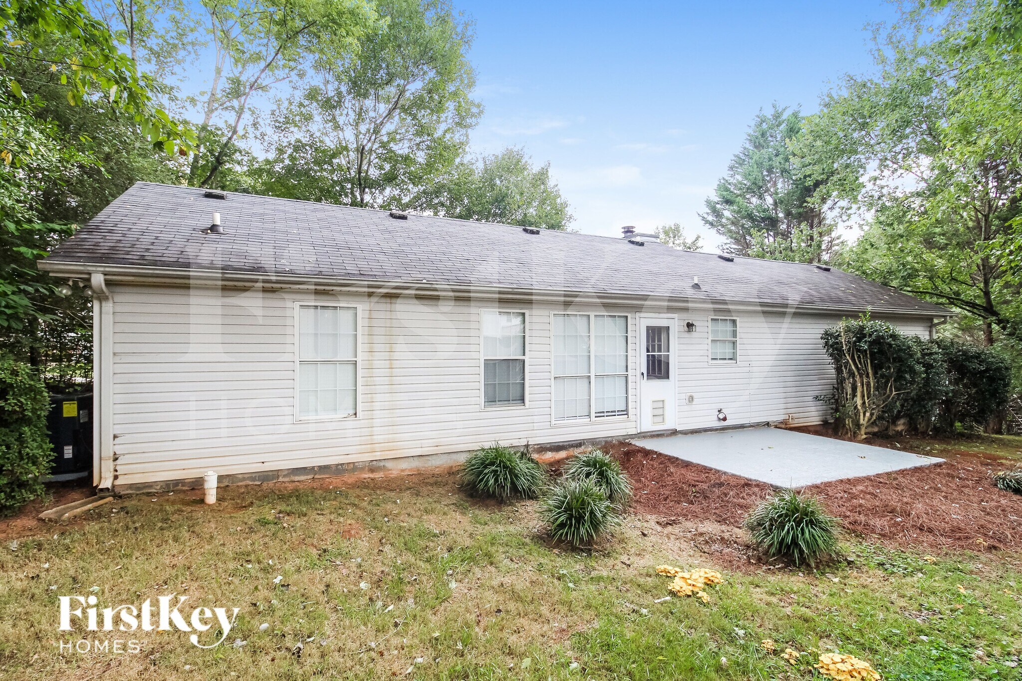 Building Photo - 5082 Memory Ln
