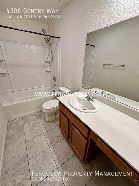 Building Photo - 4306 Gentry Way