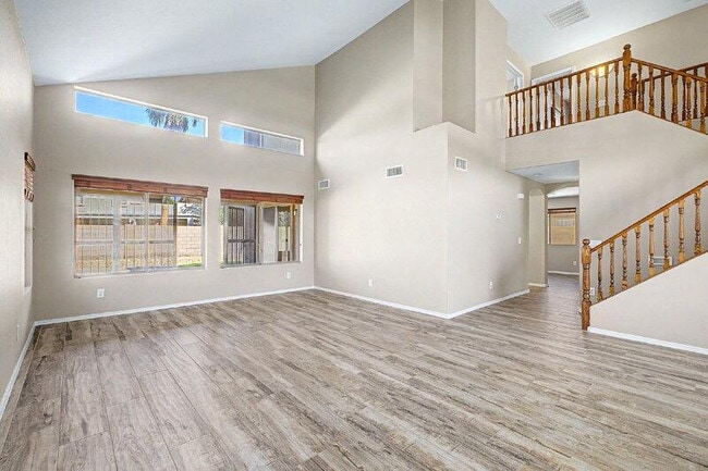 Building Photo - 16317 N 152nd Ave