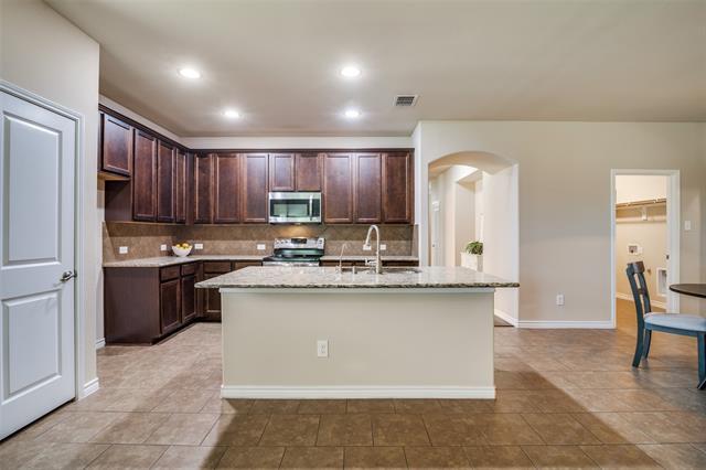 Building Photo - 2520 Sabine Cir