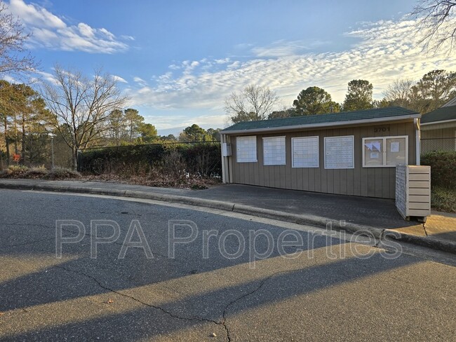 Building Photo - 3704 Chimney Ridge Pl