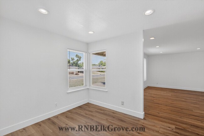 Building Photo - 6844 Sandrock Way