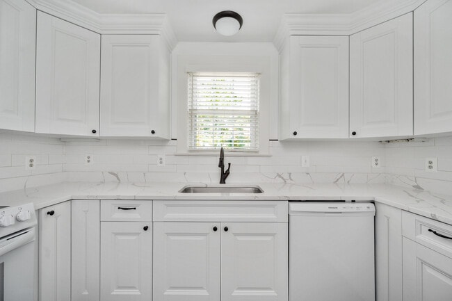 Upper Unit Kitchen - 819 Weedon St