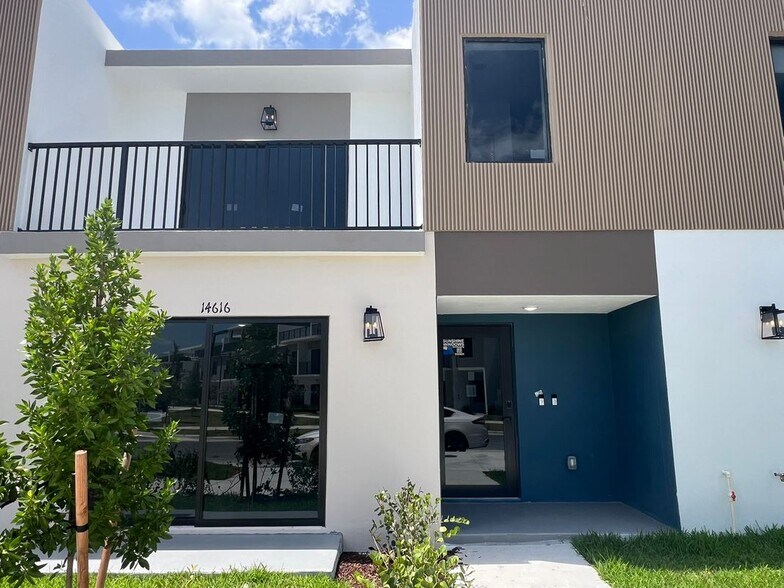 Primary Photo - 14616 SW 261st Terrace