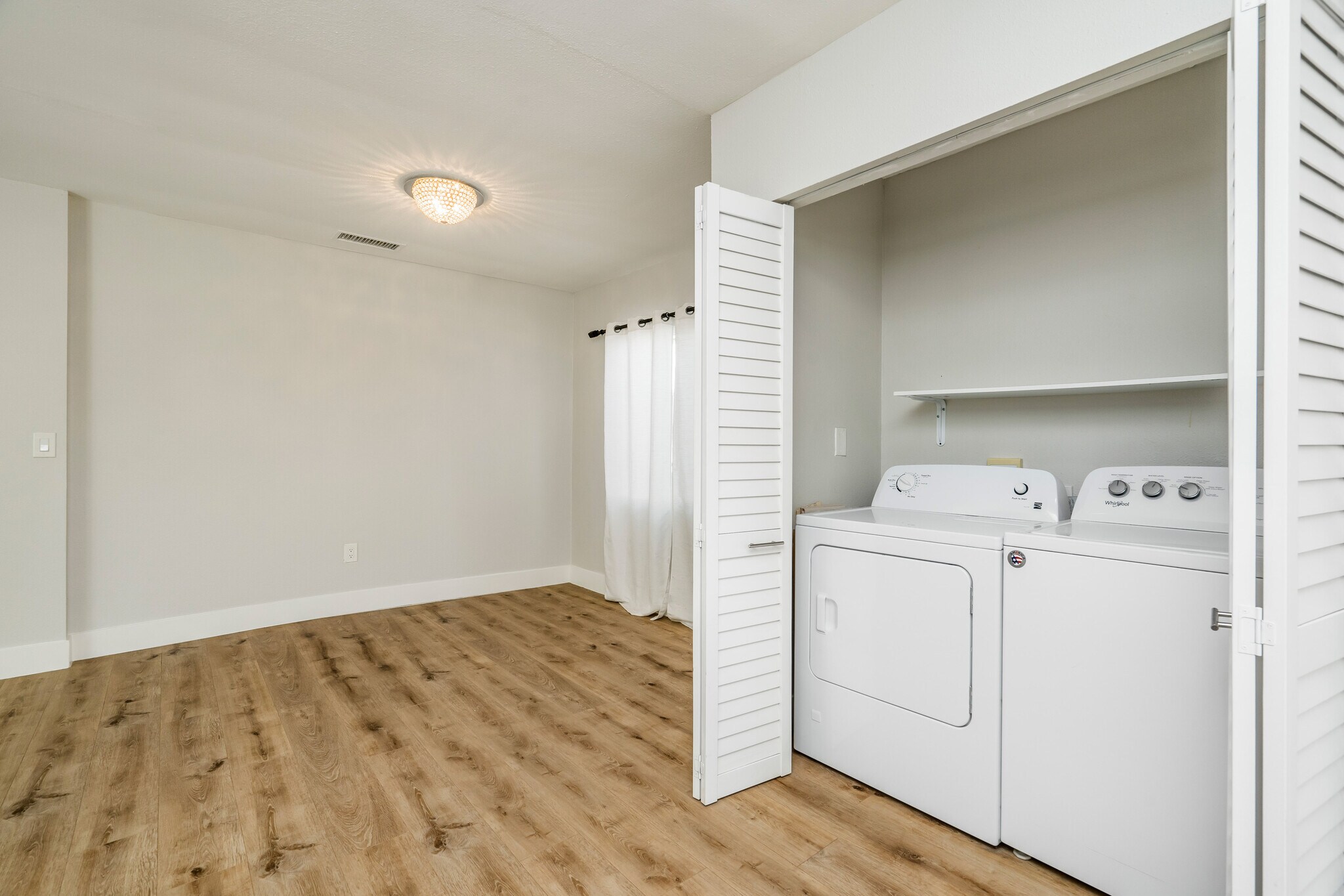 Building Photo - 6714 Amigo Ave