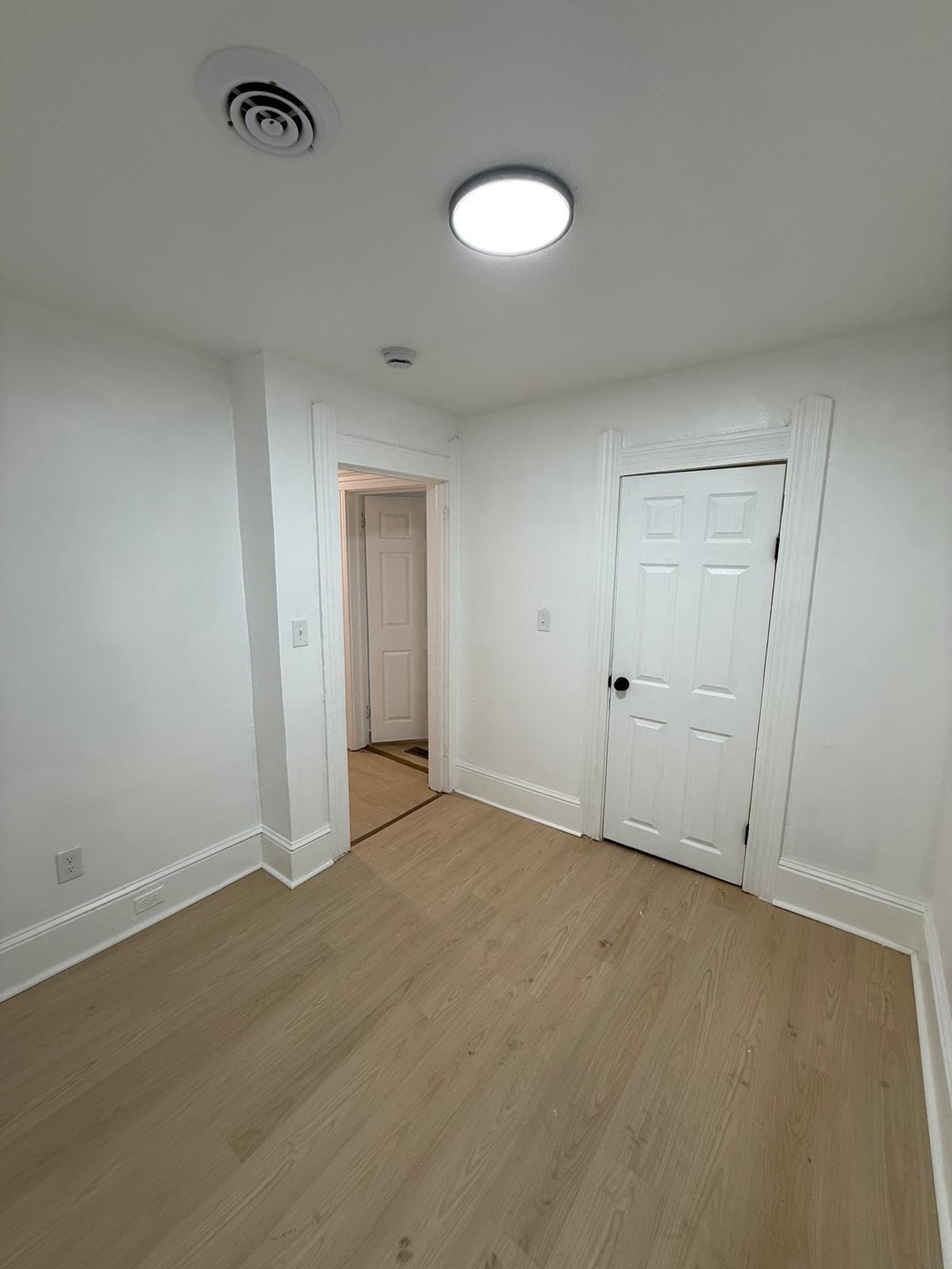 Building Photo - 1447 W 101st St