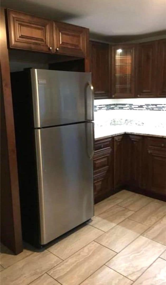 Building Photo - Cranston/Garden City – Two Bed Duplex - 1995