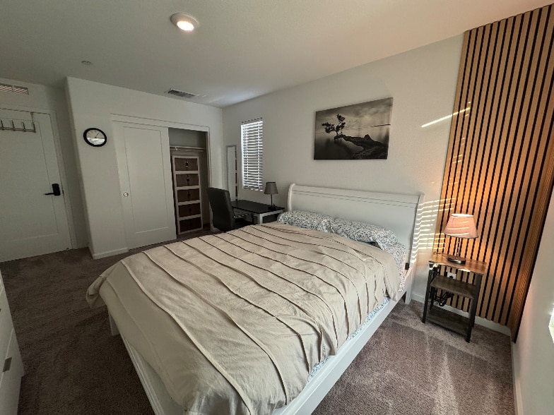 Building Photo - 8809 Polka Way