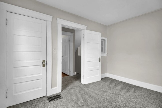 Building Photo - Quant Brick Single Family Rental - Now Available