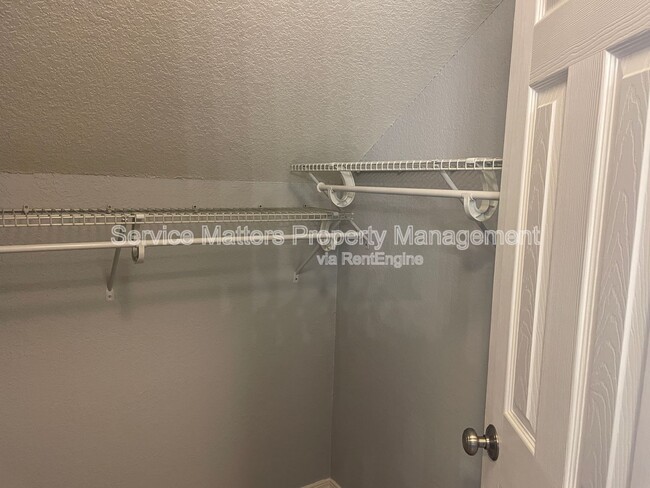 Building Photo - 5067 Serry Ln