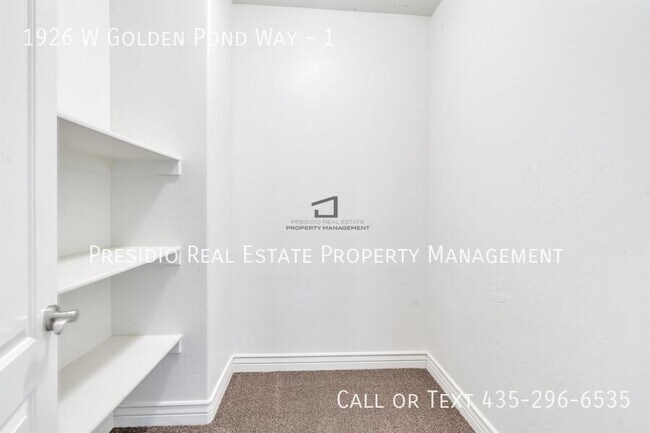 Building Photo - 1926 W Golden Pond Way