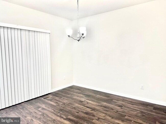 Building Photo - 410 Monte Farm Rd