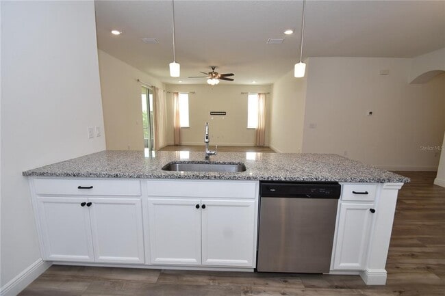 Building Photo - 59 Oakleaf Way