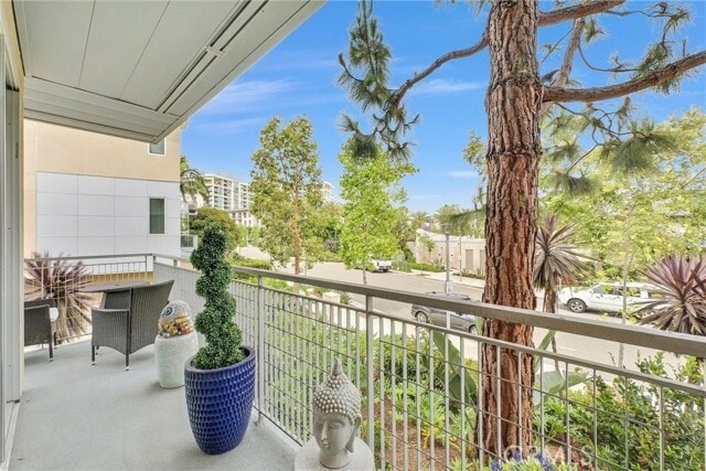 Building Photo - 89 Lennox