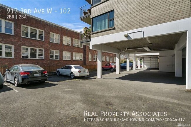 Building Photo - 912 3rd Ave W