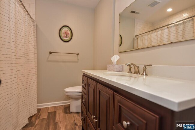 Building Photo - 79 Konight Ct