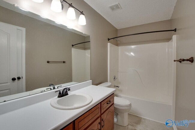 Building Photo - 115 Raptor Ct