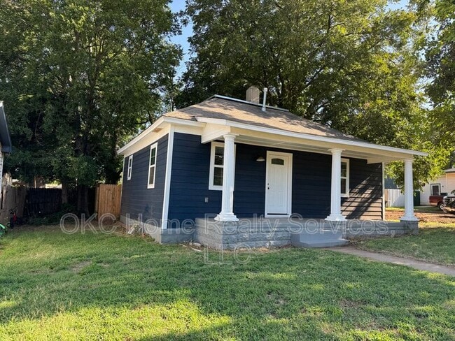 Primary Photo - 510 E Perkins Ave