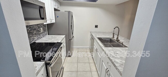 Building Photo - 6051 Windhover Dr
