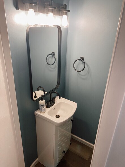 Half Bath - 68 Salem Walk