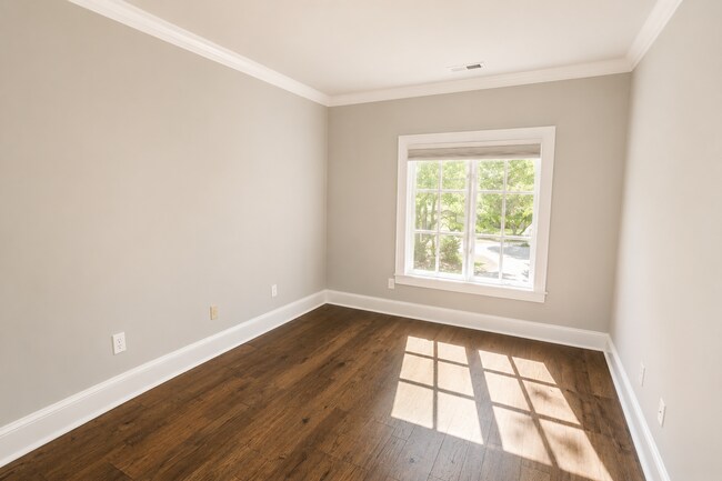 Building Photo - 1703 Fontenay Pl