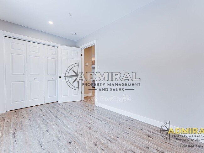 Building Photo - 3 Strafford Rd