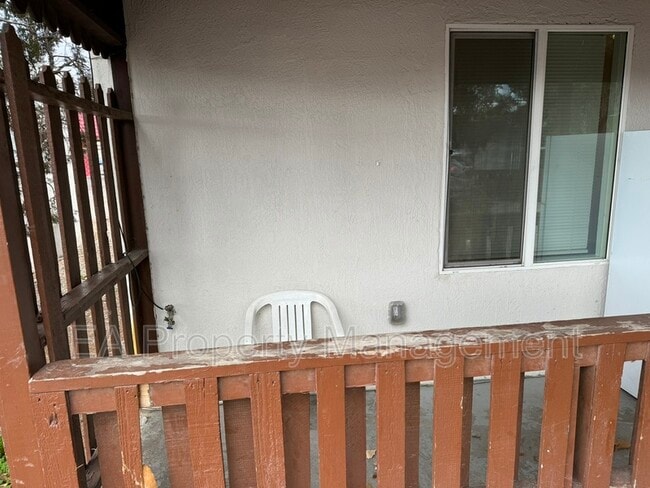 Building Photo - 117 40th St NW