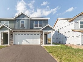 Building Photo - 3308 Green Pastures Ln