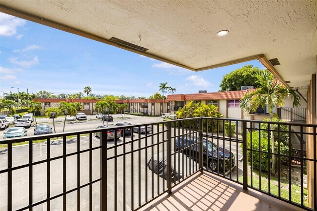 Building Photo - 10401 SW 108th Ave