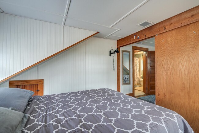 Building Photo - 37 Cranmore Rd