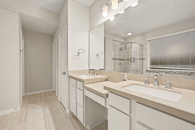 Building Photo - 30631 Morning Dove Dr