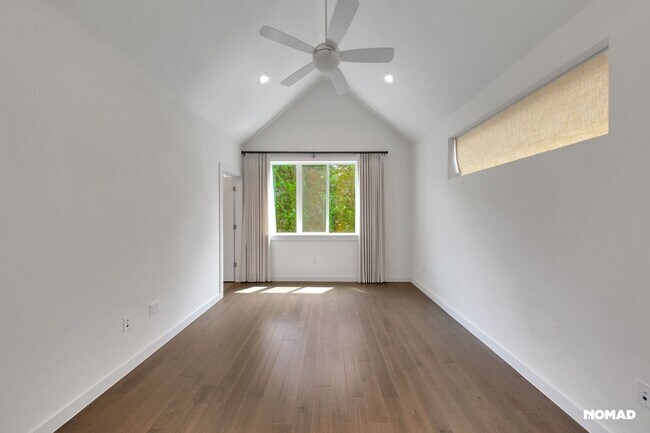 Building Photo - Charming 3BR House in East Austin - Pet Fr...