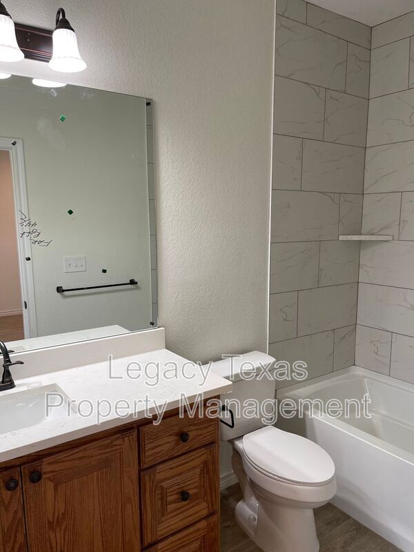 Building Photo - 2319 CR 704