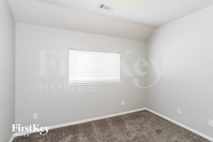 Building Photo - 14918 Spring Walk Ln