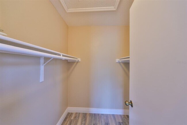 Building Photo - 9481 Highland Oak Dr