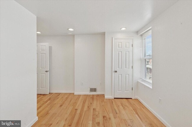Building Photo - 1313 S Stanley St