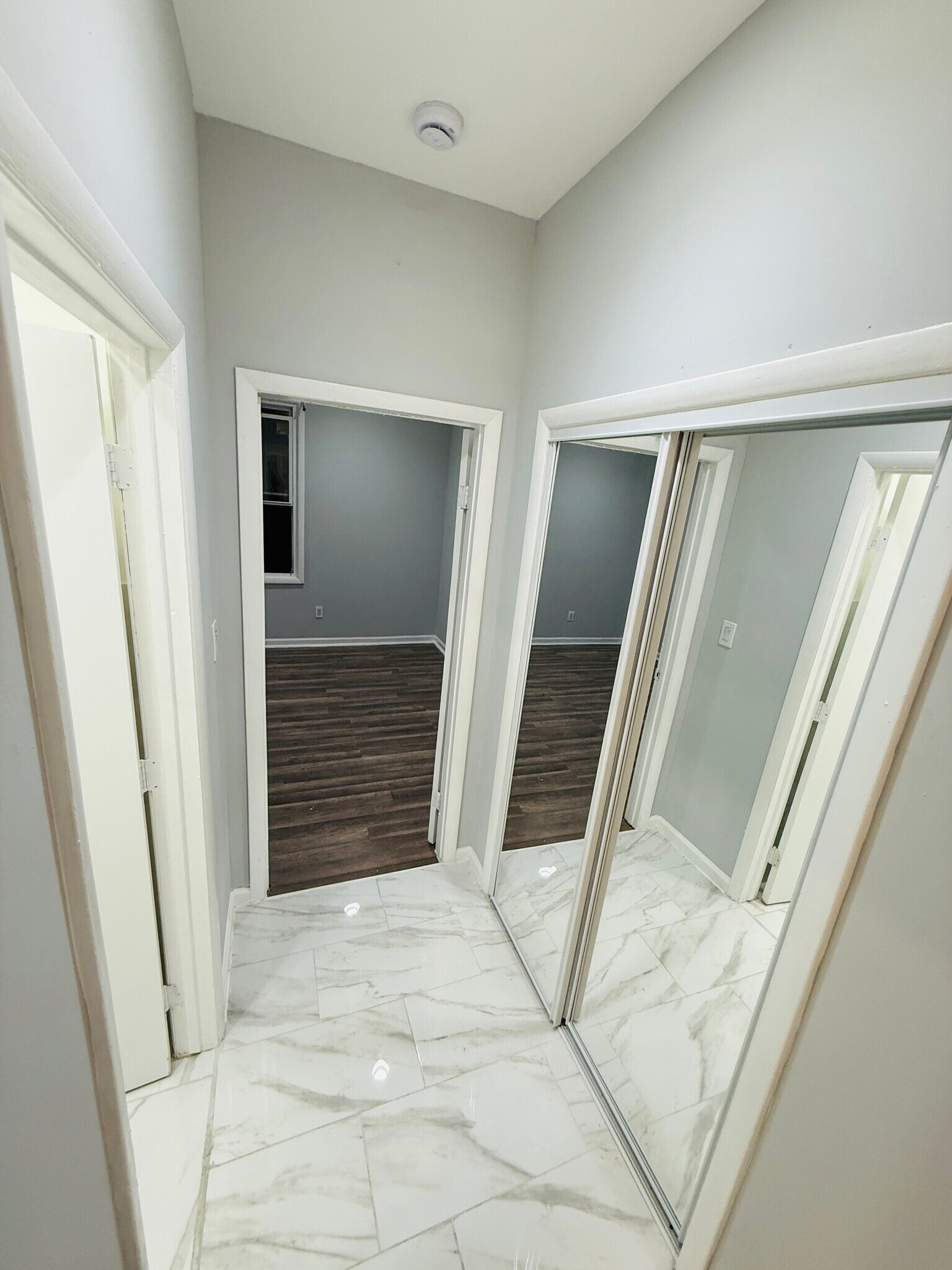 Building Photo - 15 Finlay Pl