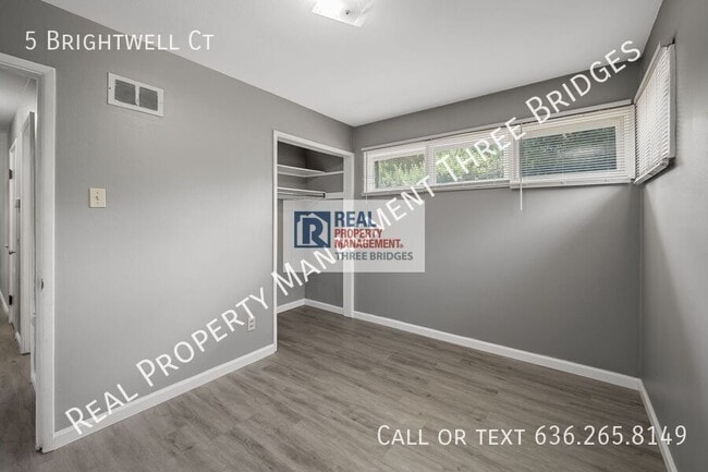 Building Photo - 5 Brightwell Ct