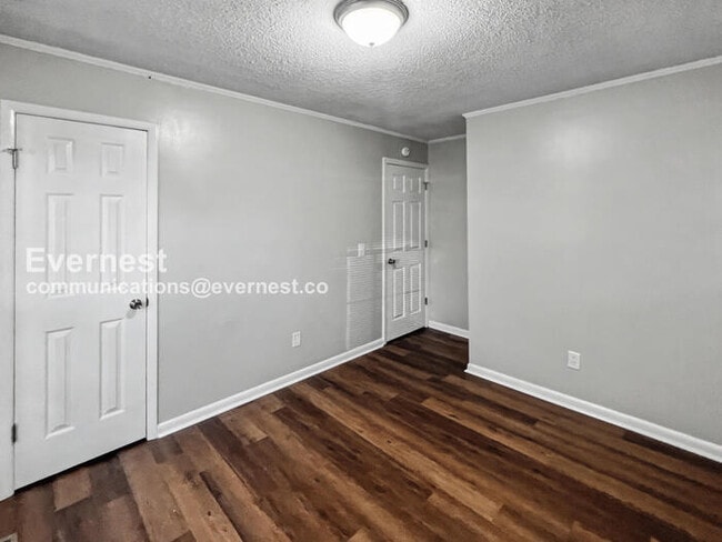 Building Photo - 3032 Summit Ridge Dr