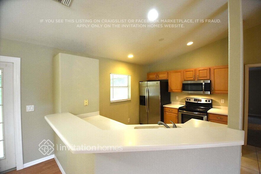 Building Photo - 2374 Sultan Ave
