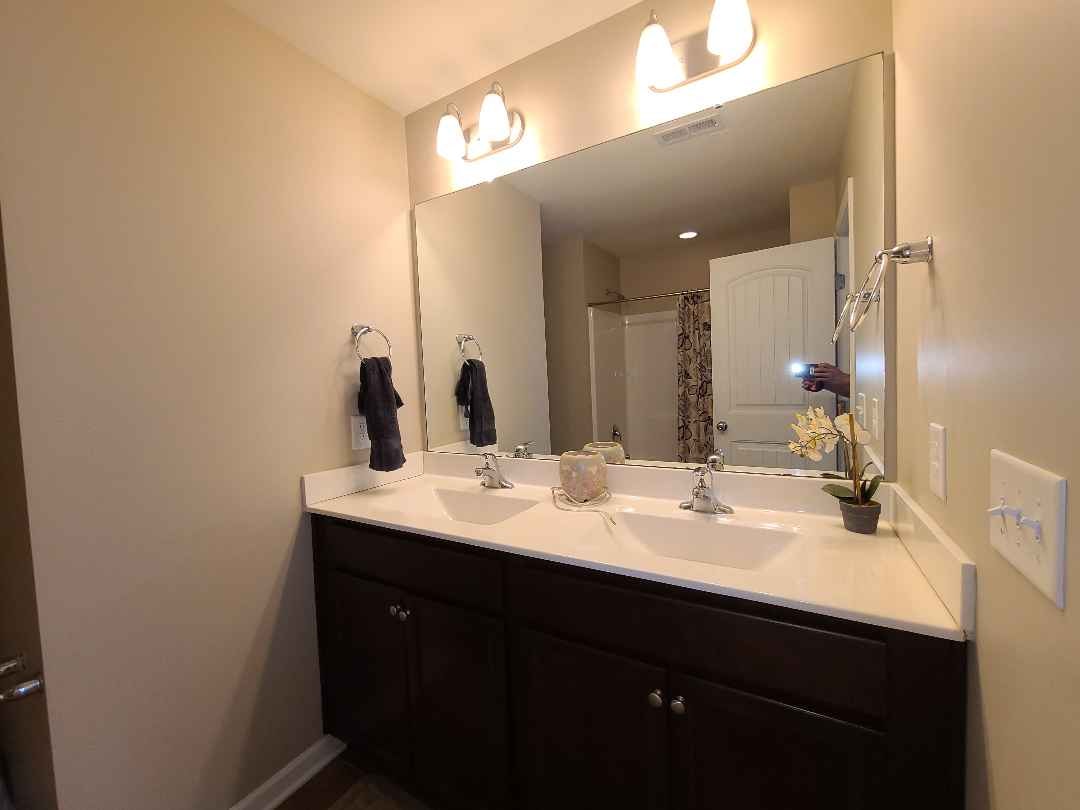 Building Photo - Room in Single Family Home on Snowy Egret Ct
